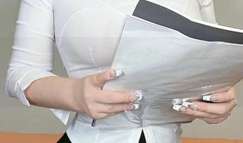 微密圈 – 图片里120斤的小王同学的制服，如何变成了一场模糊的光影游戏
