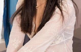 KelaGirls克拉女神 – 芝月浴室的最新美图，其实我只是想拍个洗发水广告！