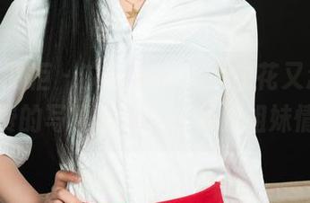 Ligui丽柜 – 文芮来啦，双生花又怎样？免费的写真里还有温馨的姐妹情度