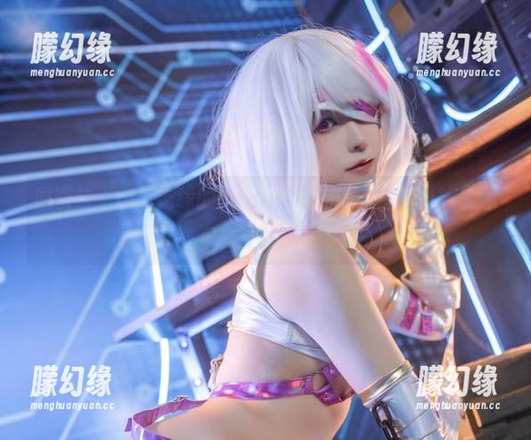 原图与“饿”无缘的Quan冉有点饿，白裙也能如此吸引？