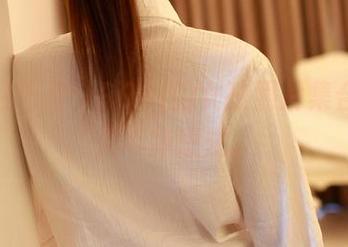 一图胜千言：ROSI的女孩照片集合，让人不净思虑。