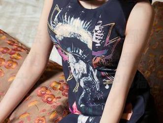 TouTiao头条女神 – 李子柒都该害怕了，陈宇熙的旗袍写真好像又给我打开了新世界的大门，真是福利中的福利。