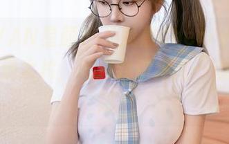 XINGYAN星颜社 – 晨晨Cherry在睡衣中的高清大片，难道我该提高一点审美认知？