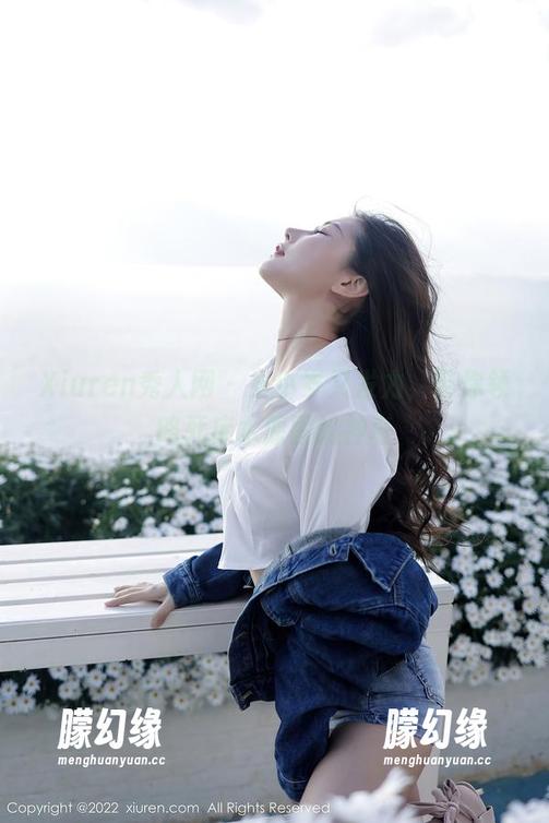 Xiuren秀人网 - 岁小岁又发力，带你领略死库水原图的神奇