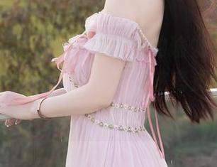 Xiuren秀人网 – 罗爱乔的瑜伽写真集，最新力作，唔，我是不是该考虑跟风买个瑜伽垫了？