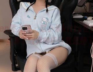 Xiuren秀人网 – 赵小米kitty在白色中游走，全集下载真的能让我思绪飞扬。