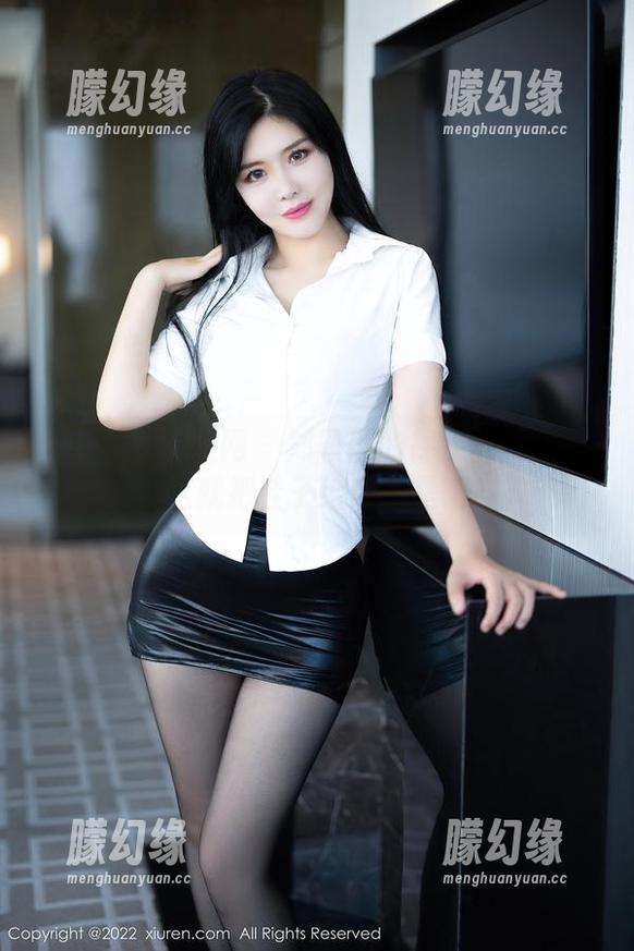 Xiuren秀人网 - 郑颖姗的裸足全集：呃，这就把鞋子给忘了是吧？