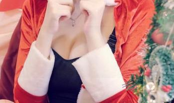 Yuna(윤아)的兔女郎写真在图库里，光是想想就感觉心里扑通扑通！