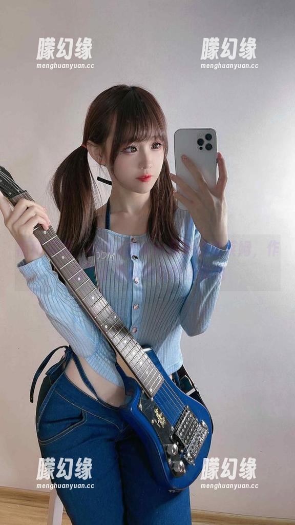 福利满满，miko酱ww和她的史莱姆，作品不止是玻璃似的透明哦