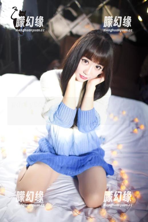 partycat轰趴猫 - 裸足图集：Ellie艾栗栗非主流的自由。