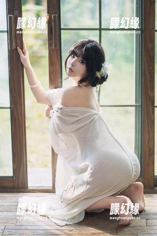 yuuhui玉汇 吊带的不羁一面,yuuhui玉汇的无圣光写真,既美又带点反叛气息。