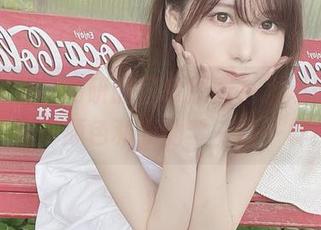 仔细观看けん研的日常原图，发现原来她的鞋子颜色和我的梦一模一样！