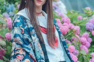 最新五更百鬼婚纱！想问问她穿上之后有没有被突如其来的鬼吓到？