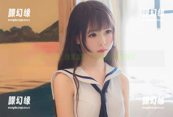 向小圆 看向小圆,我竟发现了这组秘书透视图片