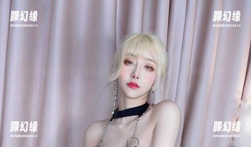 啾小妍的全套写真，肉丝造型，您以为只是看而已？真相在想象中。