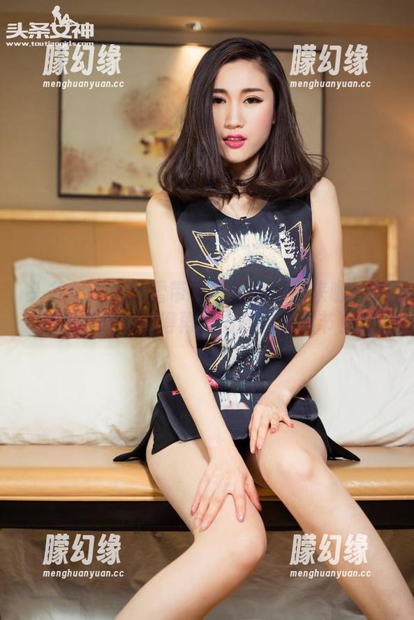 头条女神 - 文雪带着圣诞的美图来啦——看来明年还得再努力找借口过节！