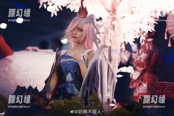 看奶狮不咬人如何驾驭全套丝袜，图片不是重点，重点是你能不能保持冷静？