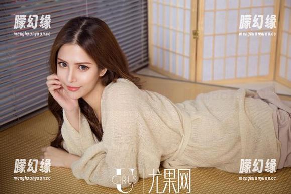尤果网 - 王莹的旅拍合集——不是出国，而是把自己晕头转向！