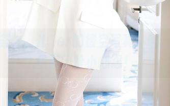 尤蜜荟 – 玥儿玥er的镂空写真：瞧，这洞里藏了啥小心思！