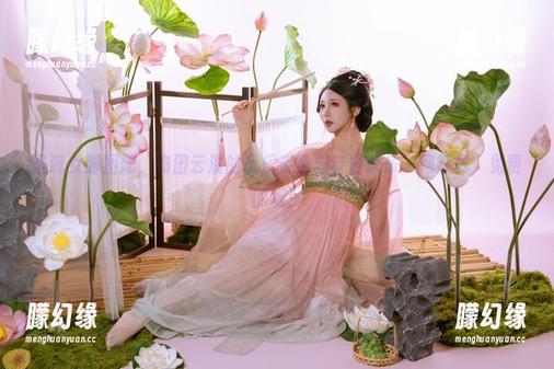 圣诞女郎图册，岛田云溪的玩乐姿势与节日欢乐一网打尽，免费的哦！