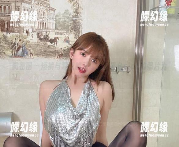 微密圈 - 短裤与观点的交锋，张思允nice的照片为你呈现风味