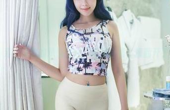 推女郎 – 易阳海边的精彩时刻：精选合集，像翻开了一本旧书