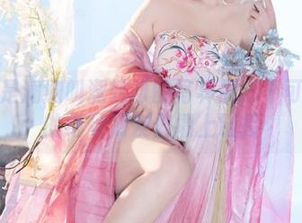 星澜是澜澜叫澜妹呀的写真展：不可思议的继母朋友们墙上链接