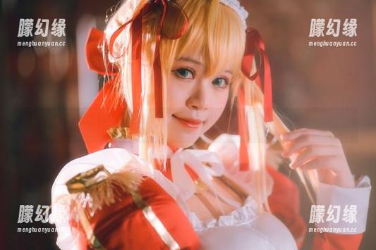 星黛鹿鹿i 被星黛鹿鹿i的礼服震撼合影,还有原图哦哦!