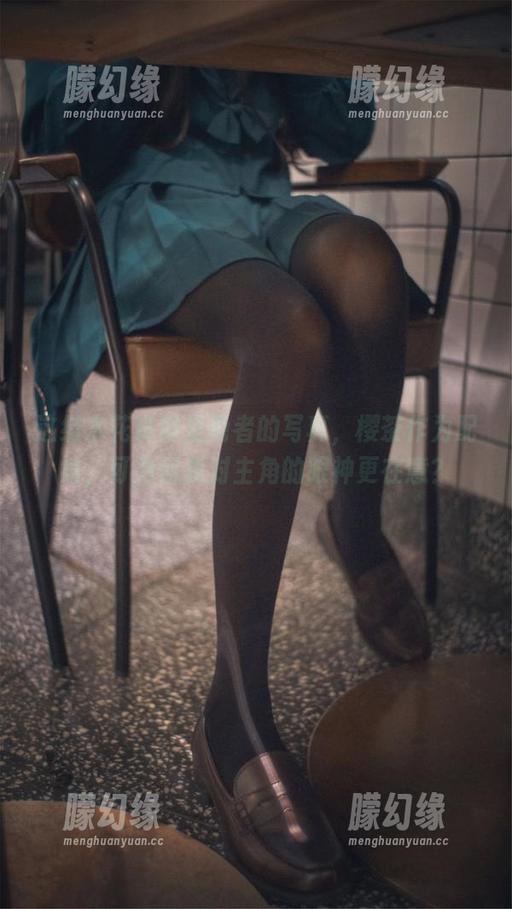 这组木花琳琳是勇者的写真，樱茶作为配角，可为何我对主角的眼神更在意？