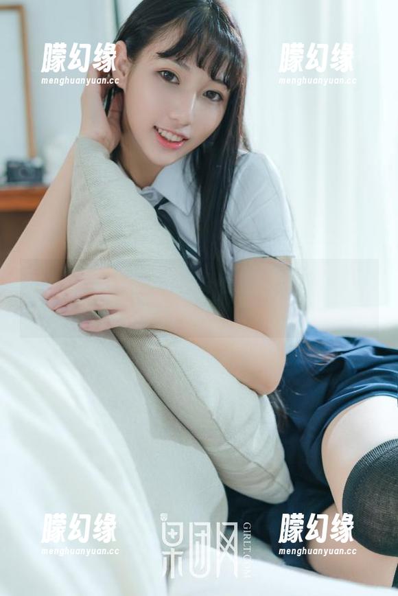 果团网 - 短裤+私房，这组合总是让我期待，龚玥菲带来的总是不一样的感觉。