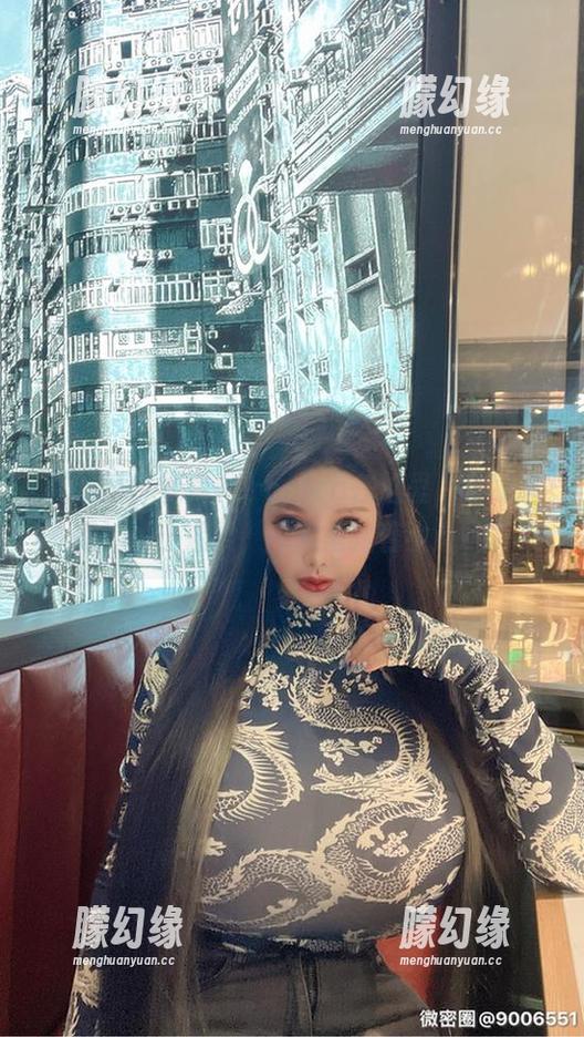 微密圈 - 梦露veronica在这里，在线展现她的小温柔，图片里藏着小心机。