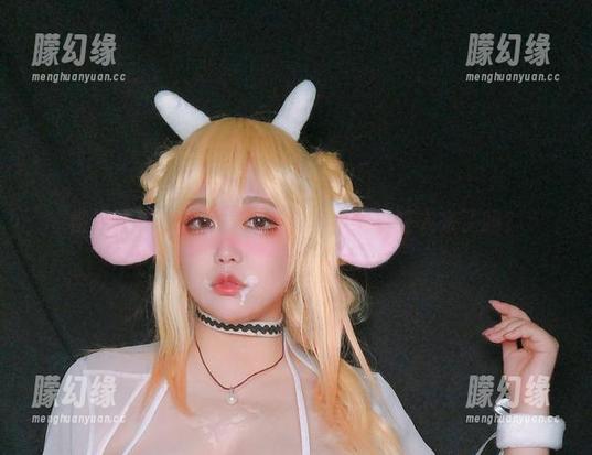 椒妮佐仁的新蕾丝图集更新，细节狂人来了吗？