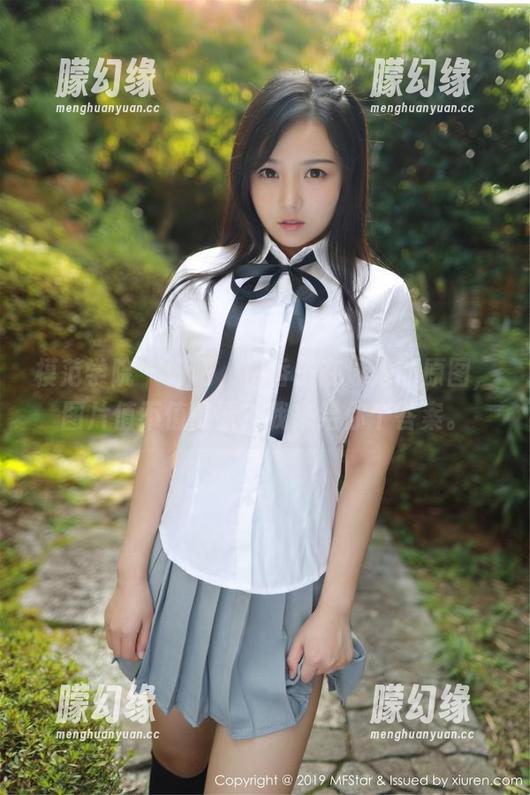 模范学院-桃香子 模范学院 - 好吧,桃香子在泳池的原图,图片值不值得看?我来给你个答案。