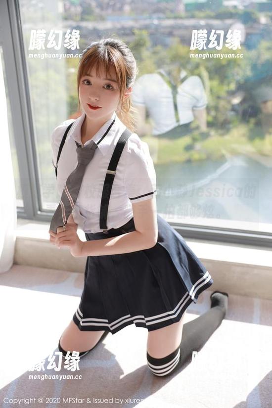 模范学院 - 校服合集：蒋小静Jessica的青春杂货铺，随手一拍都够炫。