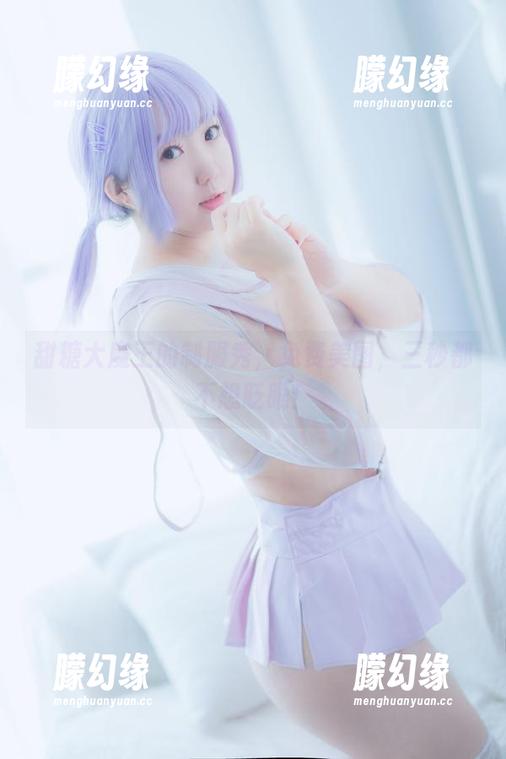 甜糖大魔王的制服秀，免费美图，三秒都不想眨眼！