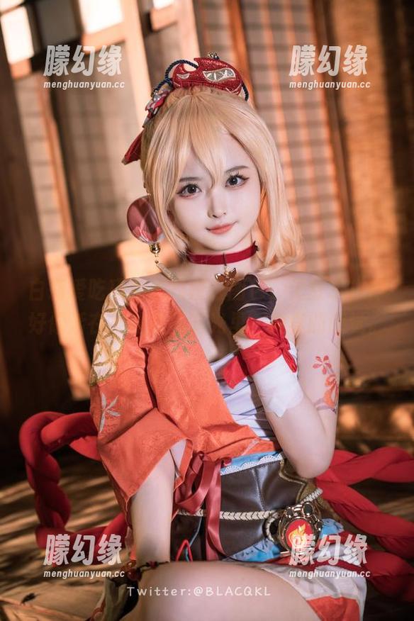 白莉爱吃巧克力的校服图包，无敌了！却好像活在某种校园时光里，神奇的感觉。