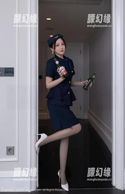 秀人网 - 外科TEL的御姐图库，暴风下载，注意停留！哎呀，这姿势真撩人！