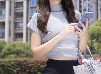 秀人网 – 黄婧GIGI的油亮秀—写真合集，别让光泽走失了。