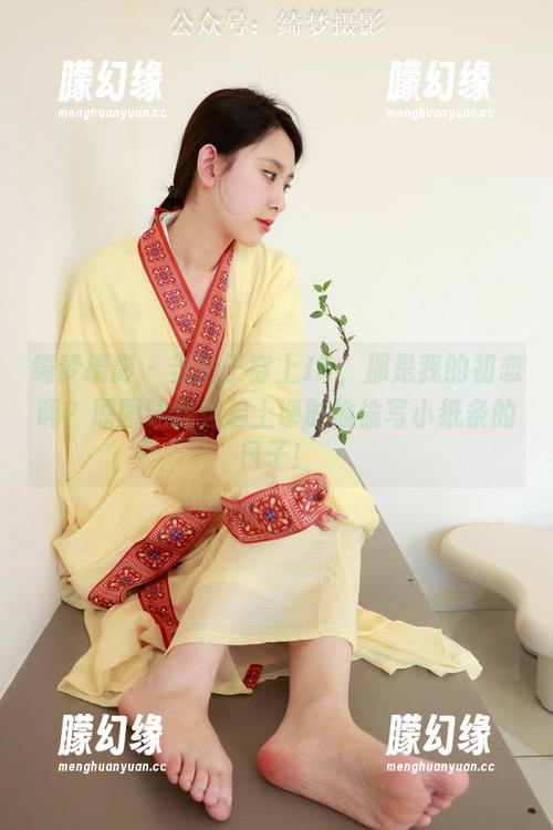 绮梦摄影 - 当团子穿上JK，那是我的初恋吗？原图让我想起上课时偷偷写小纸条的日子！