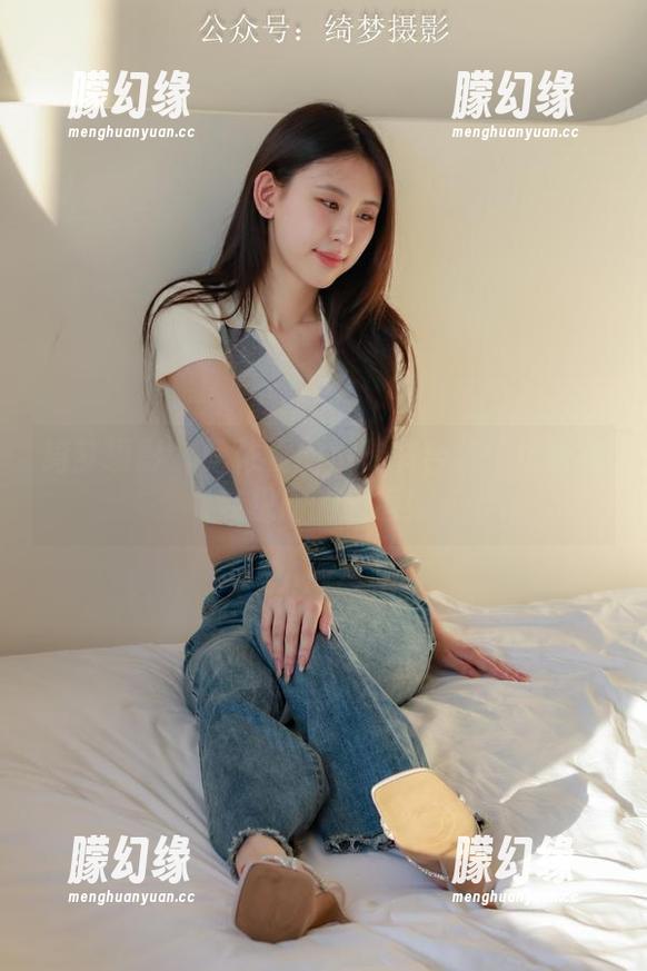 绮梦摄影-阿依夏 绮梦摄影 - 阿依夏的小秘书合集:纸张与妄想间的邂逅!