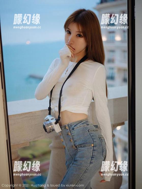 花漾show - 赵惟依coco和她的灰丝图包：简直比我这两个月的零食还上头！