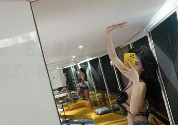 微密圈 – 白丝袜护士合集，葛征这手法太绝了，能想象这当壁纸的效果！