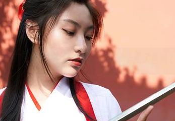 蜜桃社 – 铃木的黑丝新章，图集里藏了些啥？