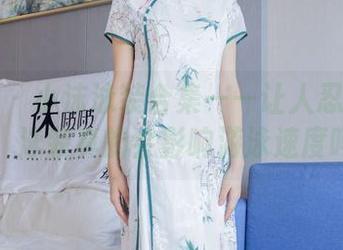 袜啵啵 – 小沫泳装合集——让人忍不住想问：泳装真的会影响游泳速度吗？