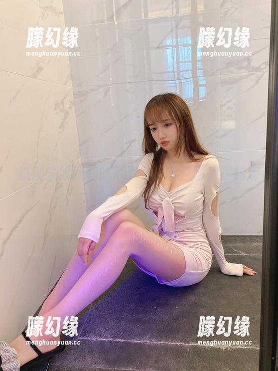 过期米线线喵的高跟鞋日常：图库里的那一抹不太正经的优雅