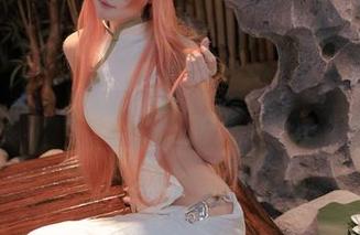 瑜伽高手阿包也是兔娘：cos态度随意，精选随心所欲