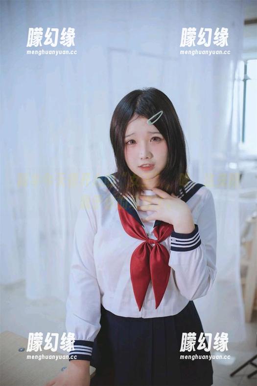 阿半今天很开心的“女王”，唉，这美图属于你的墙纸了。