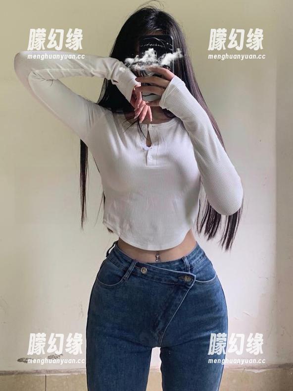 微密圈 - 图片说话：陈佩奇的油亮肉腿精选，今天你“舔屏”了吗？