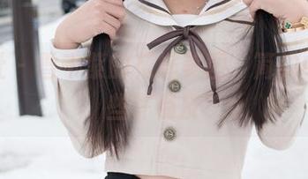 魅妍社 – 雪千紫的花嫁美图，简约中带着些许俏皮